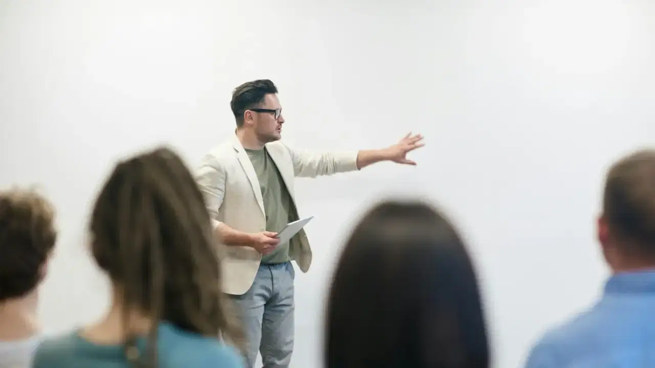 Eğitmen Ol Bilgini Kazanca Dönüştür